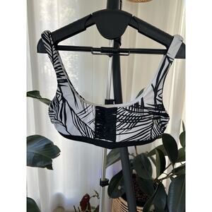 Athleta Retro Palm Bikini A-C Black White Sz M Swim Beach Bra Floral Top